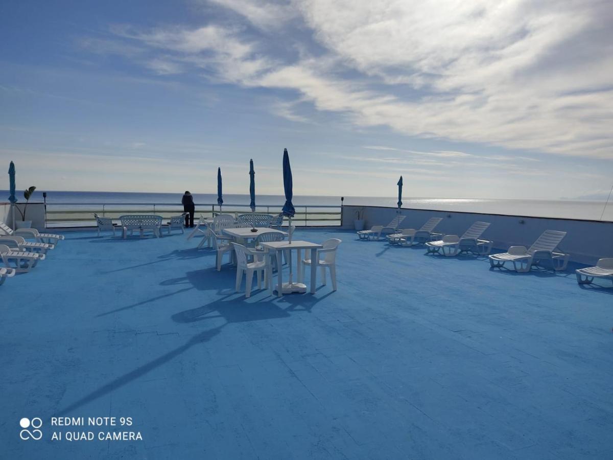 Blue Life, Sea-Luxury Rooms On The Beach Between Palermo And Cefalu' Кастелдача Екстериор снимка