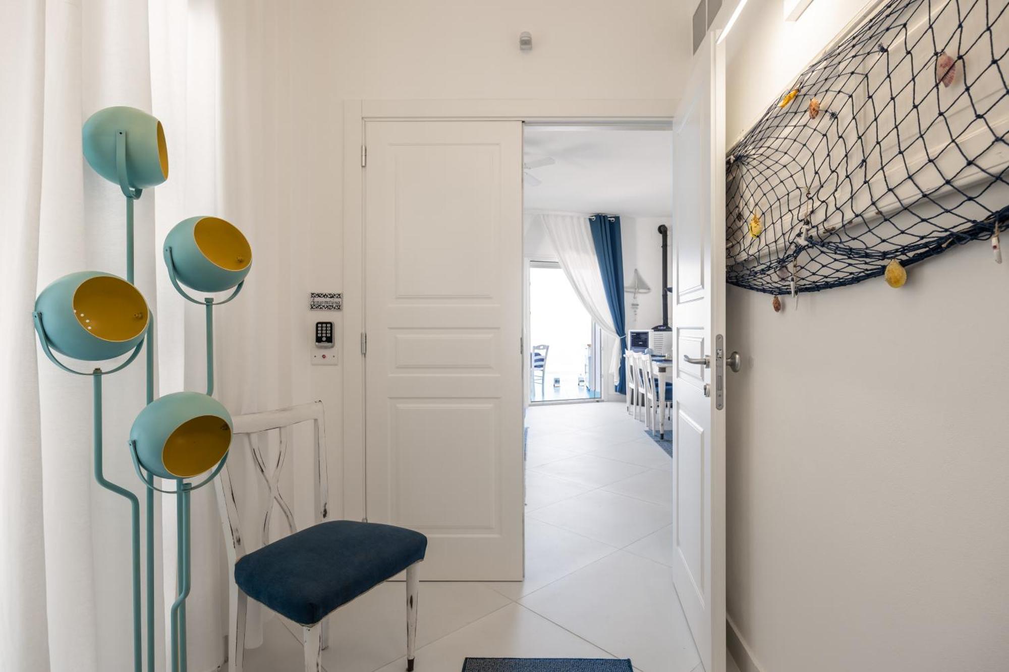 Blue Life, Sea-Luxury Rooms On The Beach Between Palermo And Cefalu' Кастелдача Екстериор снимка
